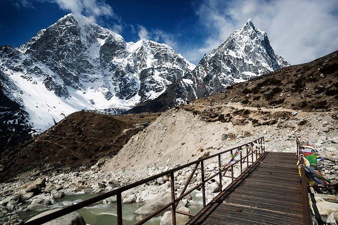 Everest Base Camp Trek with Helicopter Return - 10 Days - Trek to Phakding and Beyond
