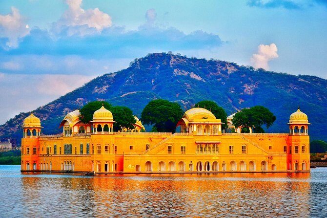 Exclusive 1-day Jaipur tour with High End SUV - What the Reviews Say About This Tour