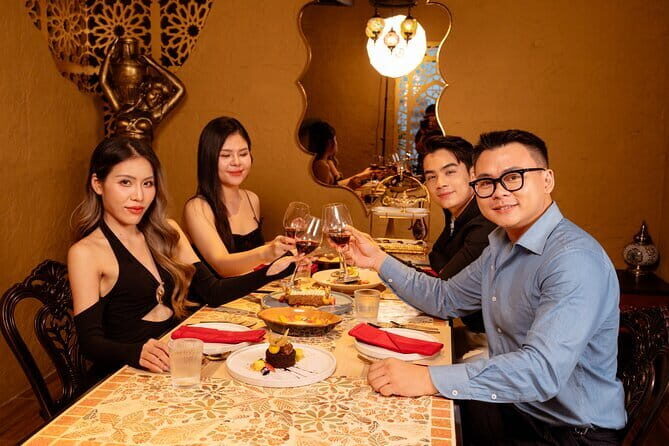 Experience a Romantic Date For Two at GLAMISQUE  Fusion Dining - In-Depth Review of the GLAMISQUE Experience