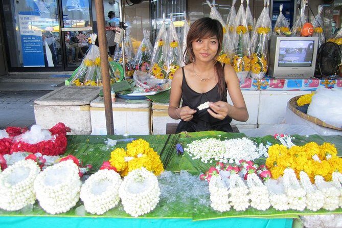 Experience Bangkok at Night with Streetfood Dinner & Foot Massage - Why This Tour Is a Great Choice