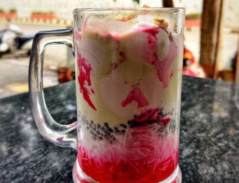 Experience Mumbai Street Food Tour - Chowpatty Beach: Vegetarian Delights