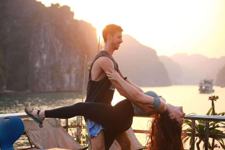 Experience the Magic: Night with Glowing Plankton - Cruising Lan Ha Bay and the Sunset Swim