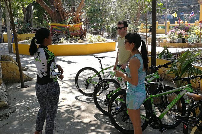 Explore Bangkok by Bike & Boat with Lunch