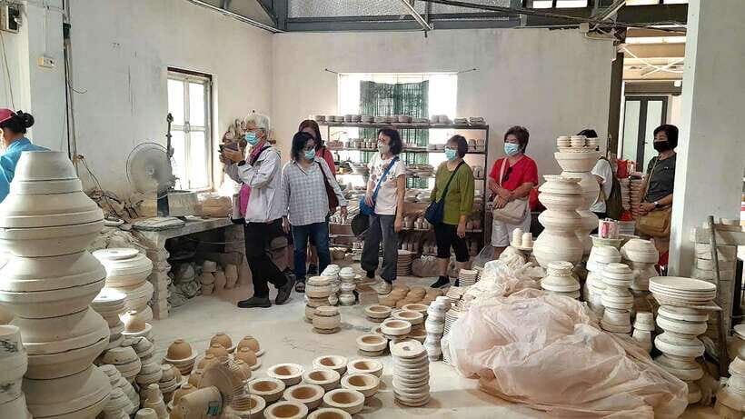 Explore Bat trang village & Ceramics factories / local guide - A Detailed Look at the Bat Trang Ceramic Tour