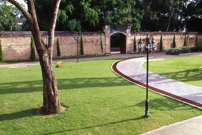 Explore Chiang Rai: City and Temples Experience - Practical Details and Tips