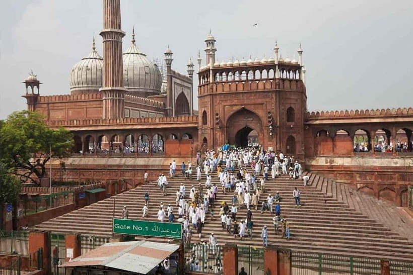 Explore Delhi: Full-Day Sightseeing Trip - A Deep Dive into the Experience