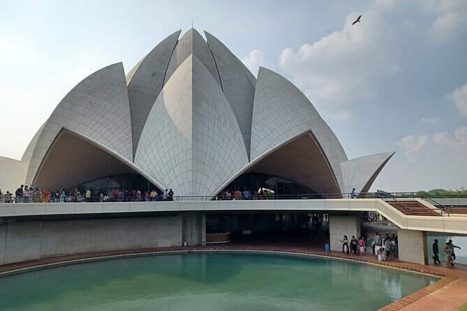 Explore Delhi Half-Day Tour with Agra Drop - FAQs