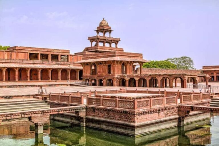 Explore Fatehpur Sikri on a Day Tour from Agra - Practical Details and What To Expect