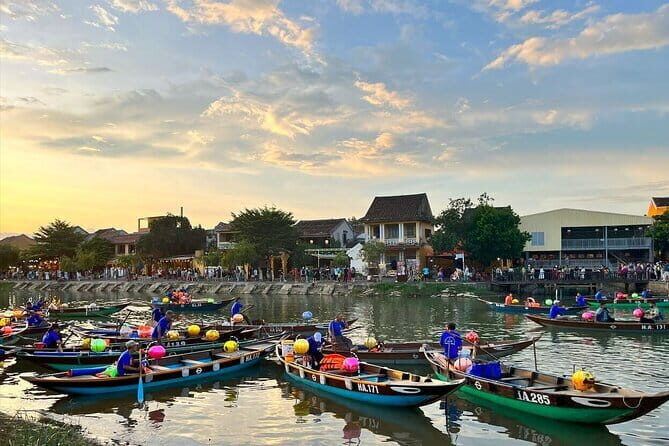 Explore Hoi An Heritage : River boat with Lantern Release - FAQ