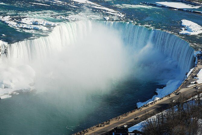 Fall for Niagara Tour - The Experience on the Ground: Guides and Group Dynamics