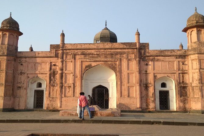 Fascinating Old Dhaka and Ship Breaking Yard Day Trip - Who Would Love This Tour?