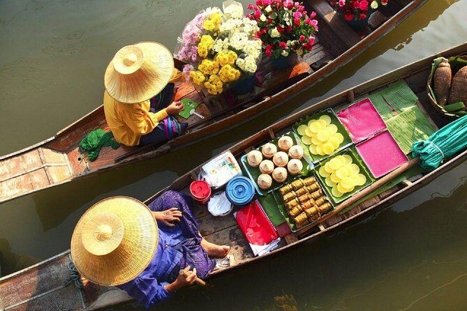 Floating Market - Train Market - Flower Market and China Town - The Mae Klong Railway Market: Trains and Tactics