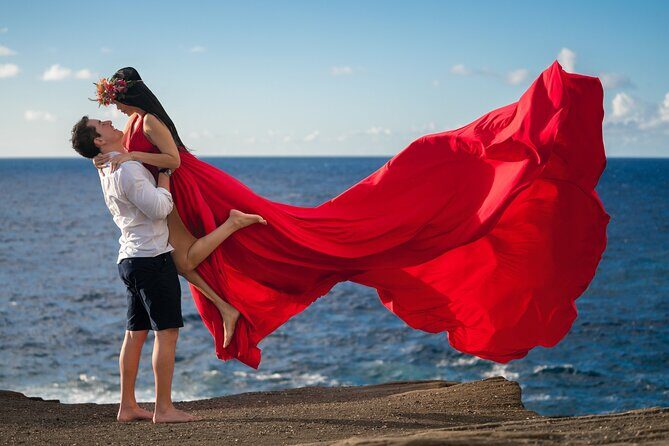 Flying Dress Photoshoot on Oahu - Who Would Love This Experience?