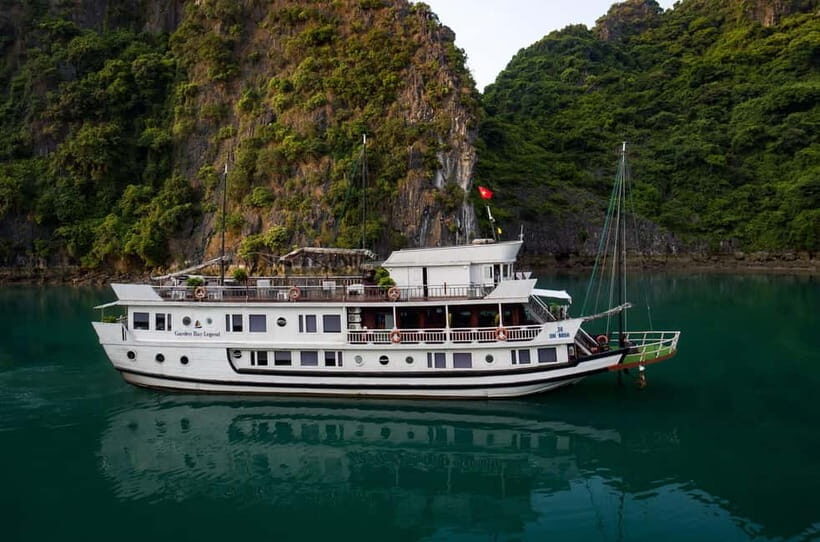Fom Ninh Binh: 2-Day Bai Tu Long Bay Cruise with Meal, Guide - Discovering Bai Tu Long Bay: A Practical 2-Day Cruise from Ninh Binh