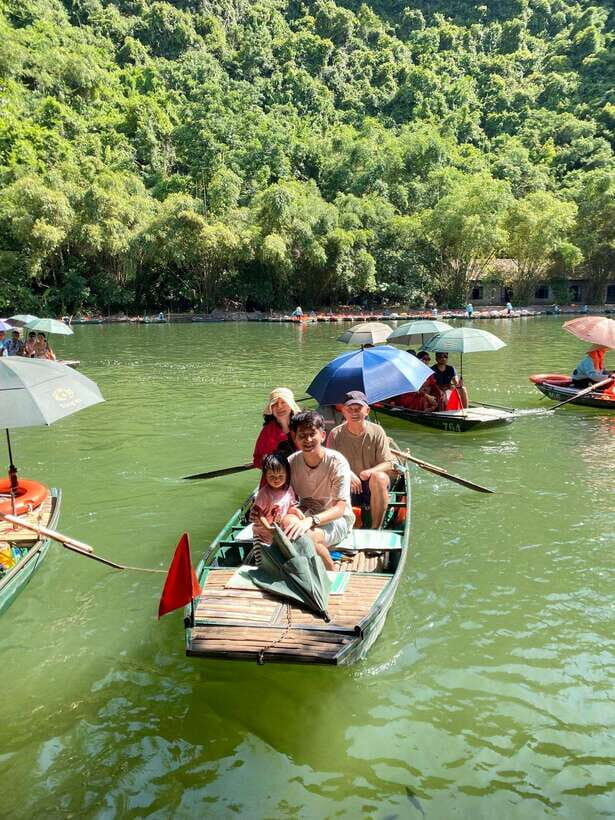 FRIENDLY TRAVEL HOA LU-TRANG AN 1 SMALL GROUP BY LIMOUSINE - Why This Tour Excels and What to Keep in Mind