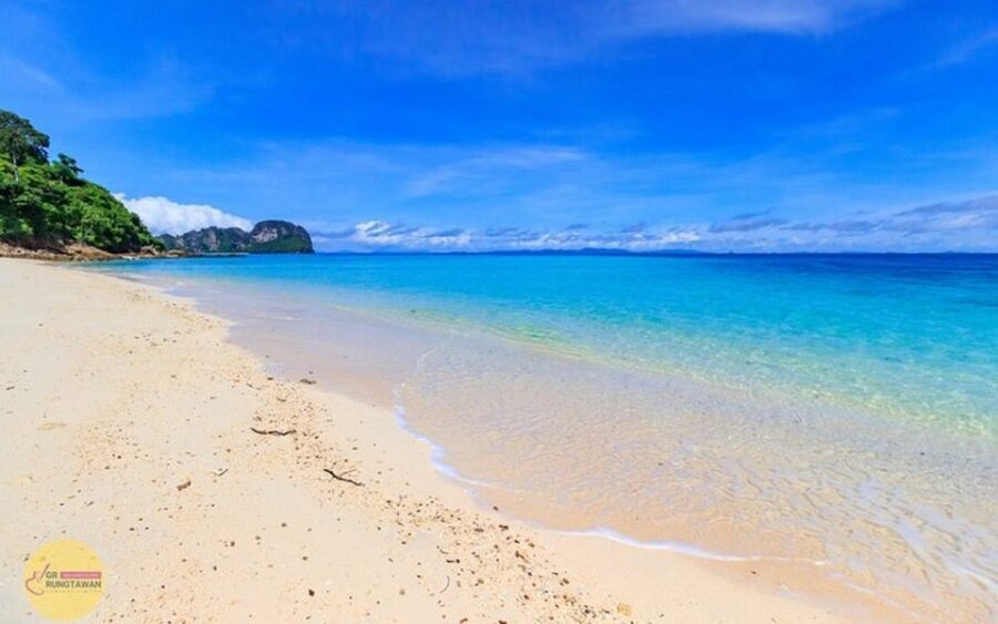 From Ao Nang: Phi Phi Islands Day Tour by Boat with Lunch - In-Depth Look at the Phi Phi Islands Tour