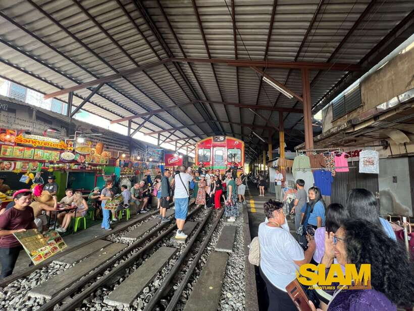 From Bangkok:Damnoen Floating Market and Railway Market Tour - Practical Tips for the Trip