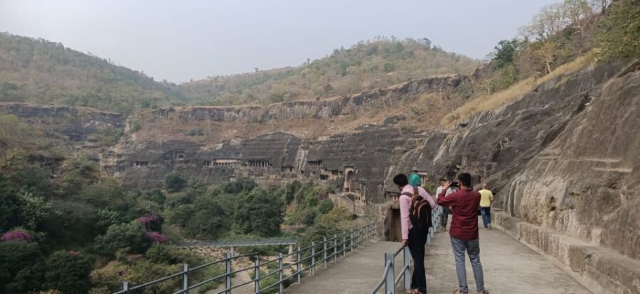 From Bhusawal: 1-day or 2-day Ajanta and Ellora Caves Tour. - Who Should Book This Tour?