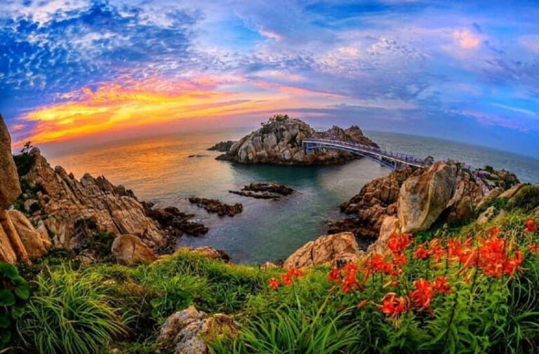 From Busan: Ulsan Full-Day Private Tour with Licensed Guide - Exploring Ulsan: An Itinerary Deep Dive