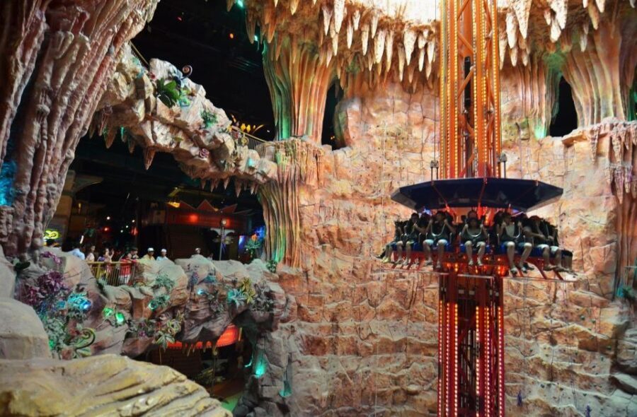 From Da Nang: Ba Na Hills and Golden Bridge tour & options