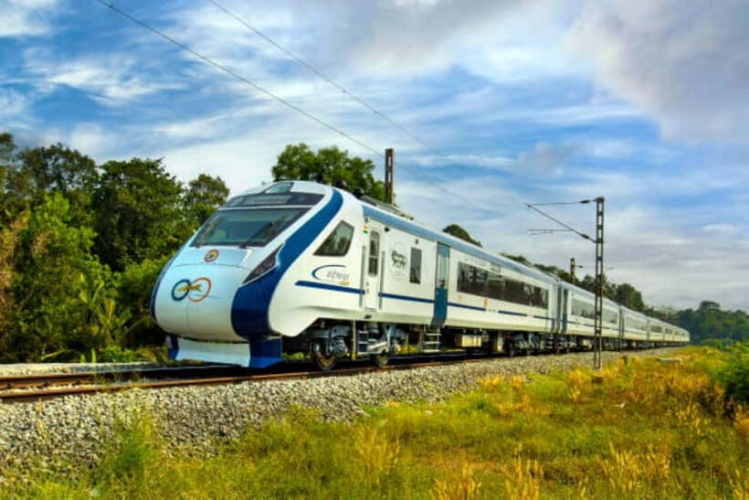 From Delhi: By Express Train, Taj Mahal & Agra Fort Trip. - The Journey Begins: From Delhi to Agra by Gatimaan Express