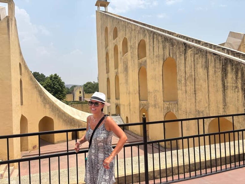 From Delhi: Jaipur Guided City Tour with Lunch - Practical Details and Tips