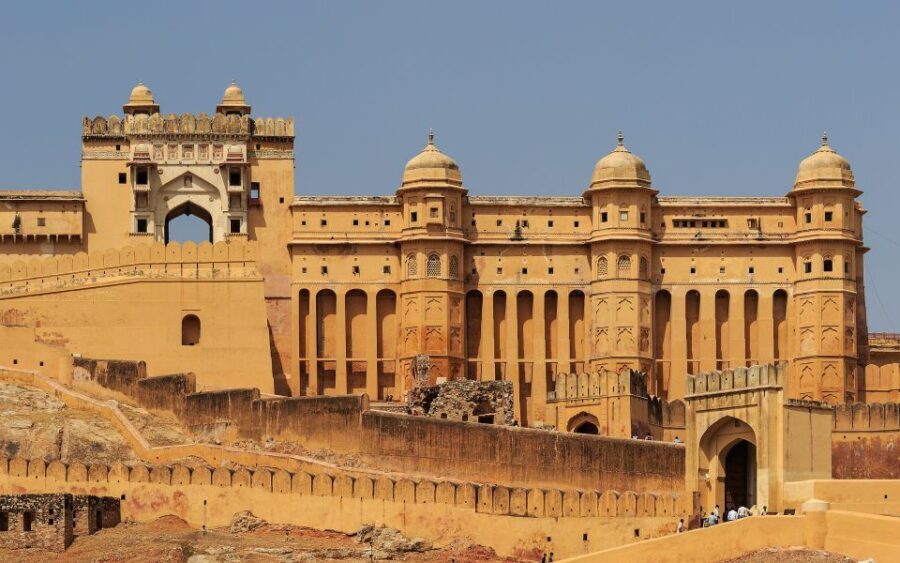 From Delhi: Jaipur Sightseeing Day Tour with Hotel Pickup - Amber Fort: A Majestic Welcome