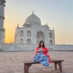 From Delhi Lavish Taj Mahal Tour with Luxury Car & VIP Entry - Who Should Consider This Tour?