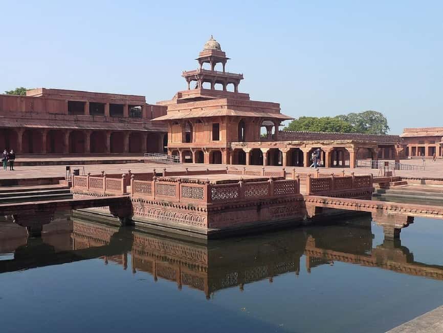 From Delhi: Overnight Agra Tour With Fatehpur Sikari By Car - Exploring the Itinerary in Detail