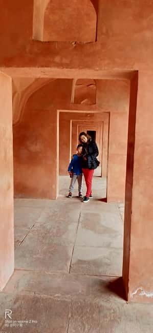 From Delhi: Sunrise Taj Mahal & Agra Day Trip With 5* Lunch - Practical considerations: what you need to know before booking