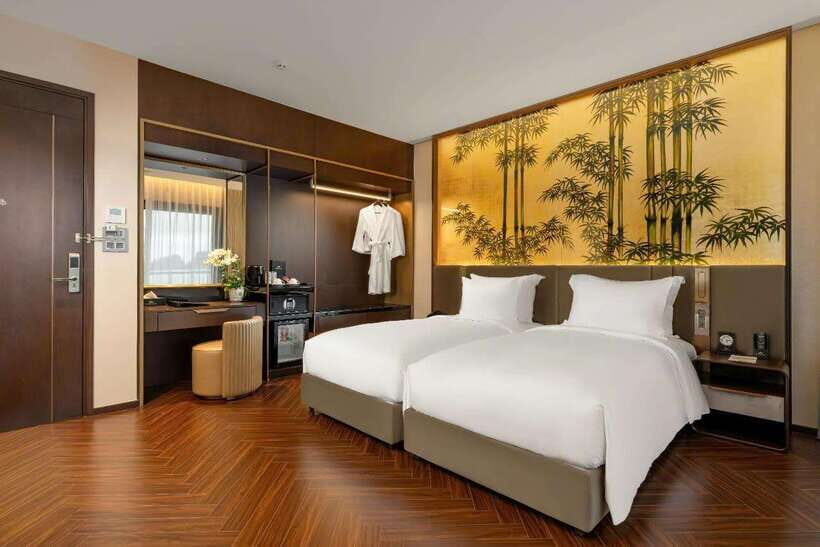 From Hanoi: Ha Long Bay 3D2N tours with 6 stars cruise - An In-Depth Look at the 3-Day Ha Long Bay Cruise