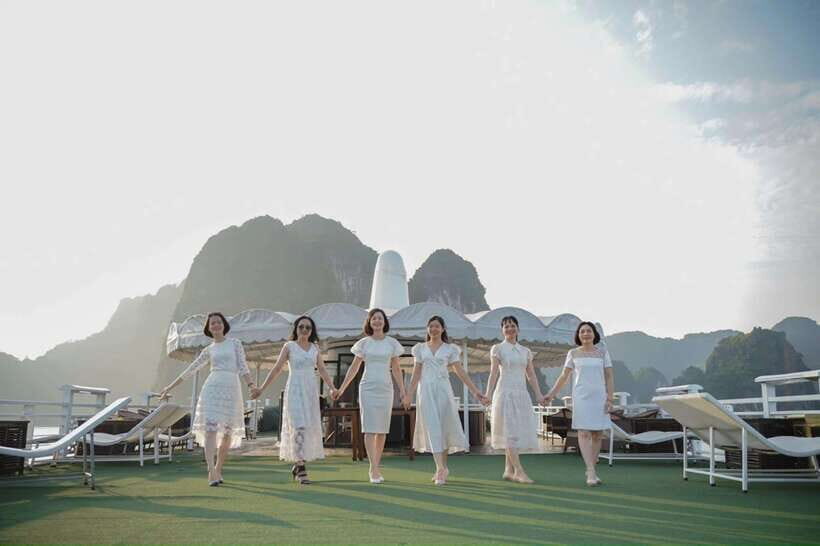 From Hanoi/Ha Long: Ha Long Bay 1 or 2-Day 5-Star Cruise