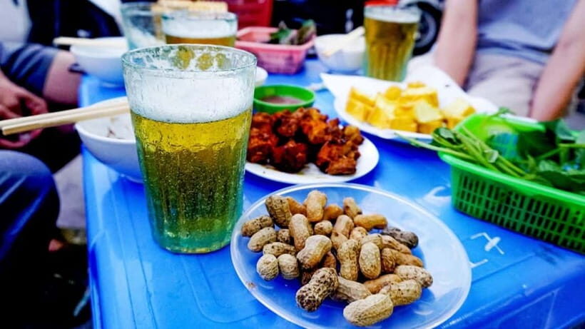From Hanoi: Old Quarter Beer Crawl with Drinks and Guide - A Detailed Look at the Hanoi Old Quarter Beer Crawl