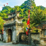 From Hanoi: Tam Coc Boat Trip and Hoa Lu & Mua Cave Tour - Exploring the Heart of Ninh Binh: A Detailed Review