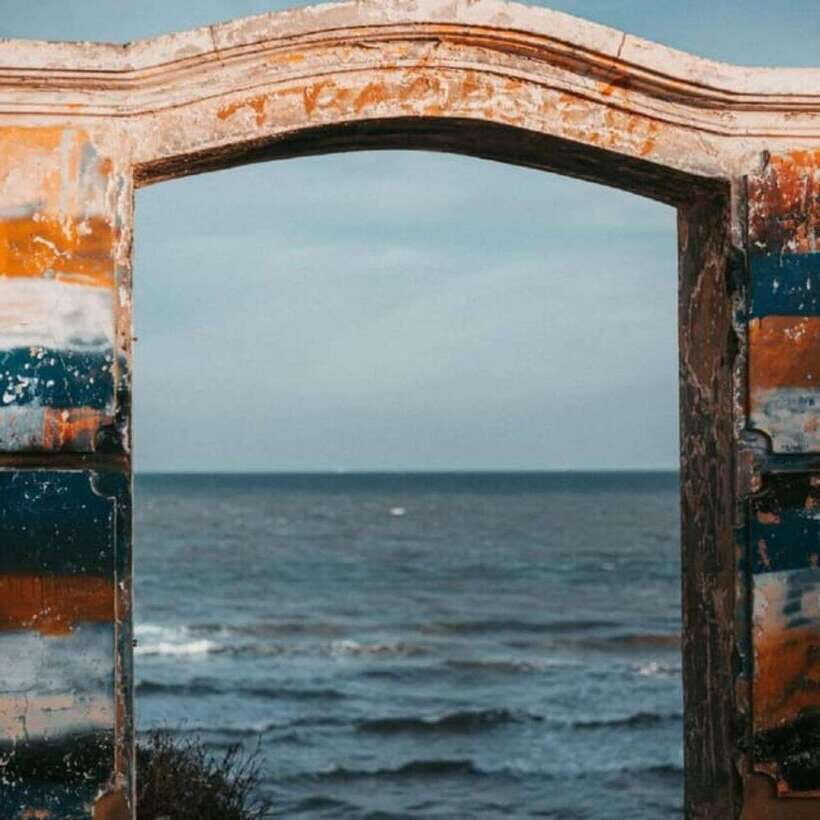 From Ho Chi Minh City: Vung Tau Day Trip with Lunch - Visiting the Jesus Christ Statue: A Must-See Landmark