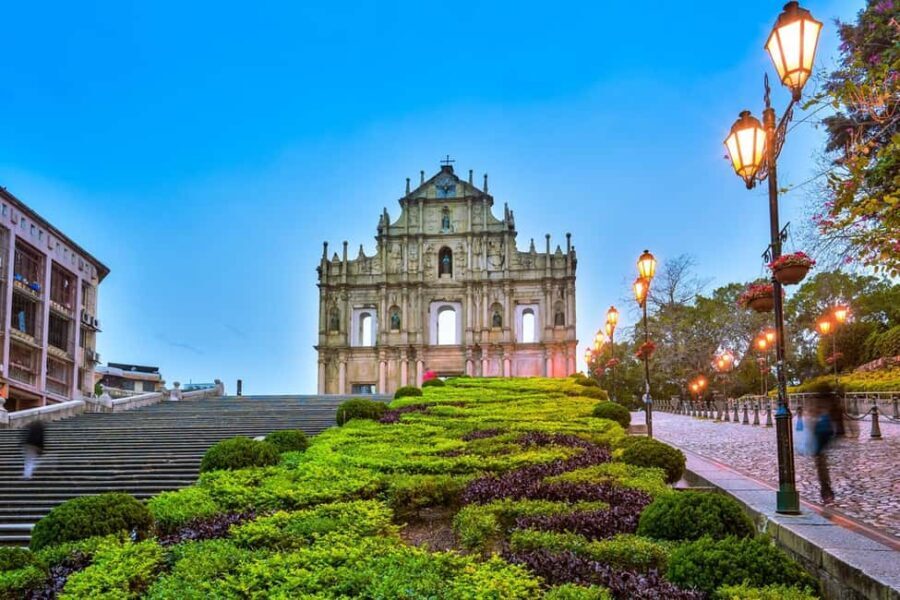 From Hong Kong: Macau Day Tour with Ferry, Lunch & Pickup - A Closer Look at the Macau Day Tour from Hong Kong