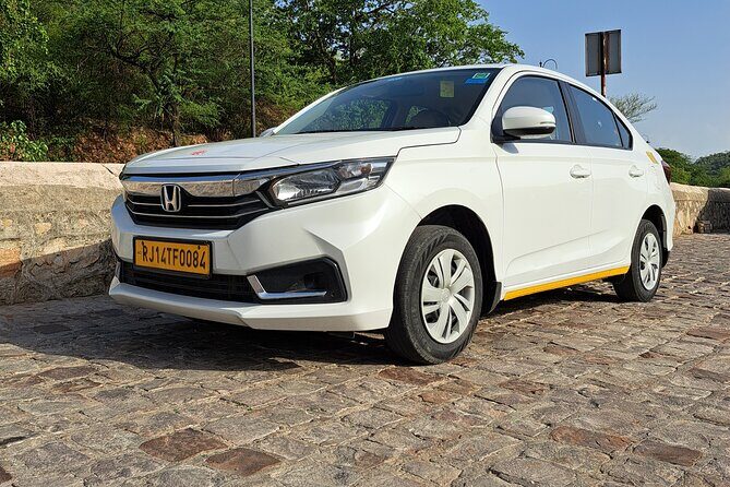 From Jodhpur: Private Transfers Cab To Udaipur with Sightseeing - Who Is This Tour Best For?