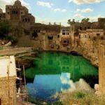 From Lahore: Katas Raj Temple, Khewra Salt Mines & Kalar Kahar Day Trip - Who Should Take This Tour?