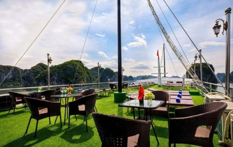 From Ninh Binh: 2-Day 4-Star Lan Ha & Halong Bay Cruise Tour - The Experience in Detail