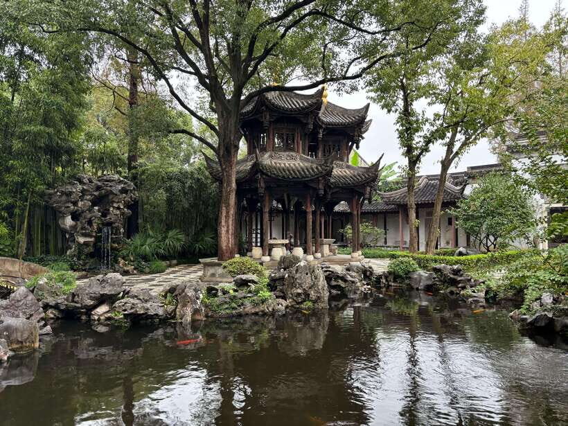 From Shanghai: Water Town Zhujiajiao Tour with Gondola ride - The Journey to Zhujiajiao