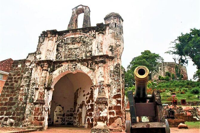 From Singapore: Malacca guided day tour (via drive-thru border) - Who Should Consider This Tour?