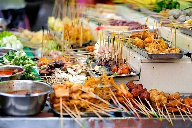 From Singapore: Private Malaysia express night tour + Massage - The Sum Up