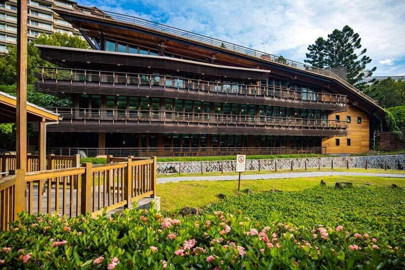 From Taipei: Beitou & Yangmingshan Private Day Tour - Authentic Experiences and Practical Details