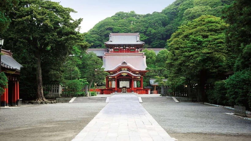 From Tokyo: Private Tour to Kamakura - Temples, Sea, Onsen - Who Should Consider This Tour?