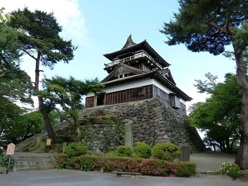 Fukui: Maruoka Castle Admission Ticket - Practical Tips