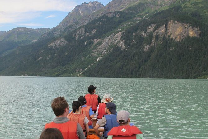 Full-Day Alaska Wildlife Voyageur Canoe Safari from Skagway - Who Should Consider This Tour?