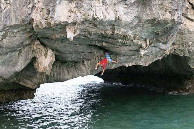 Full day deep water soloing - Kayaking in Cat Ba - Ha Long Bay. - What’s Included and What to Keep in Mind