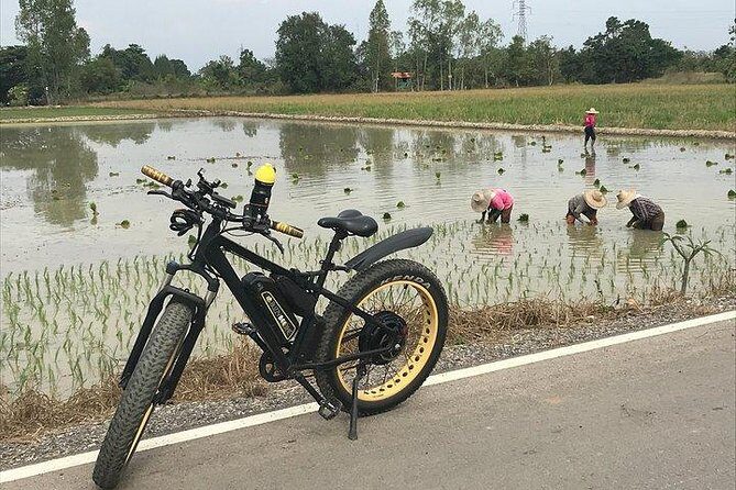 Full-day E-bike adventure Ping River and Nam Phrae (flat-hilly, GUIDED) - Authenticity and Comfort: Why This Tour Works