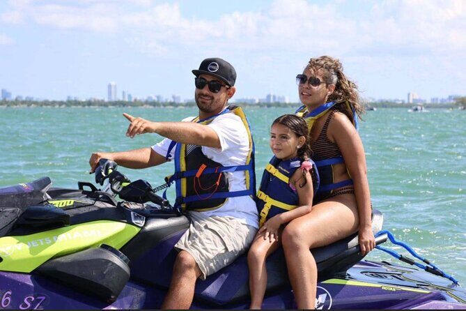 Fun & Affordable! Day or Night Celebration (Restroom/Kitchen) - Exploring the Miami Waterways: What to Expect