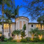 Gangsters Paradise Funeral Limo Tour of LA - What You Can Expect at Each Stop